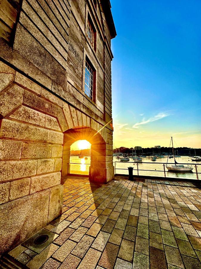 Royal William Yard Apartments - Large And Luxurious With Free Parking พลีมัธ ภายนอก รูปภาพ