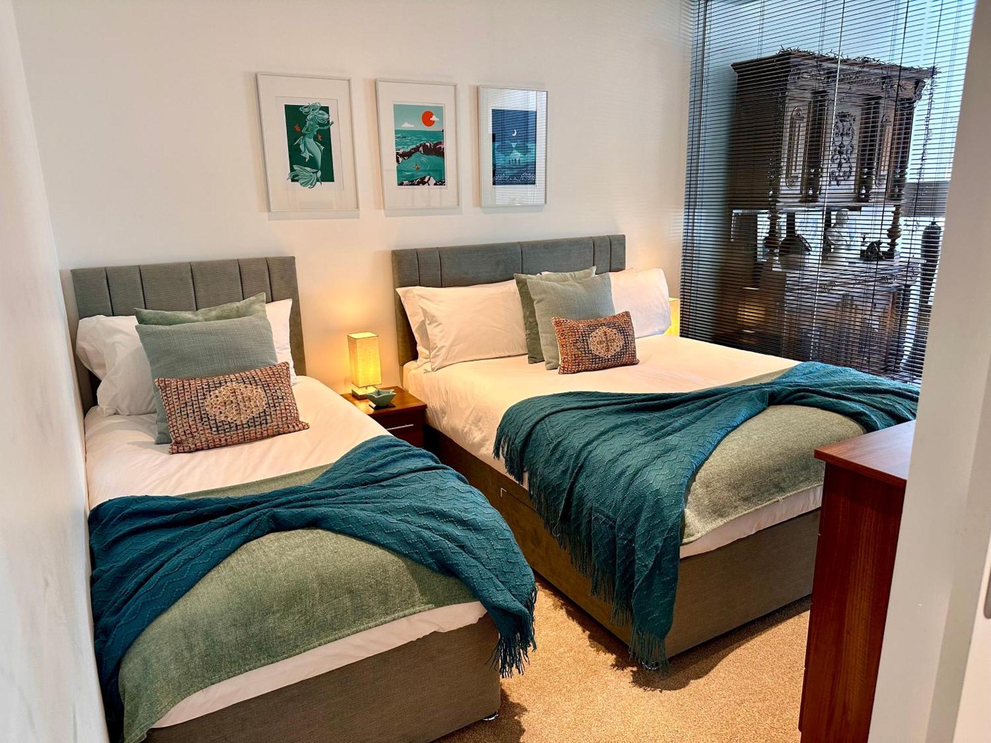 Royal William Yard Apartments - Large And Luxurious With Free Parking พลีมัธ ภายนอก รูปภาพ